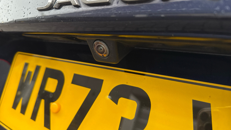 Jaguar XE 2.0 D200 R-Dynamic SE Black 4dr Auto Diesel Saloon